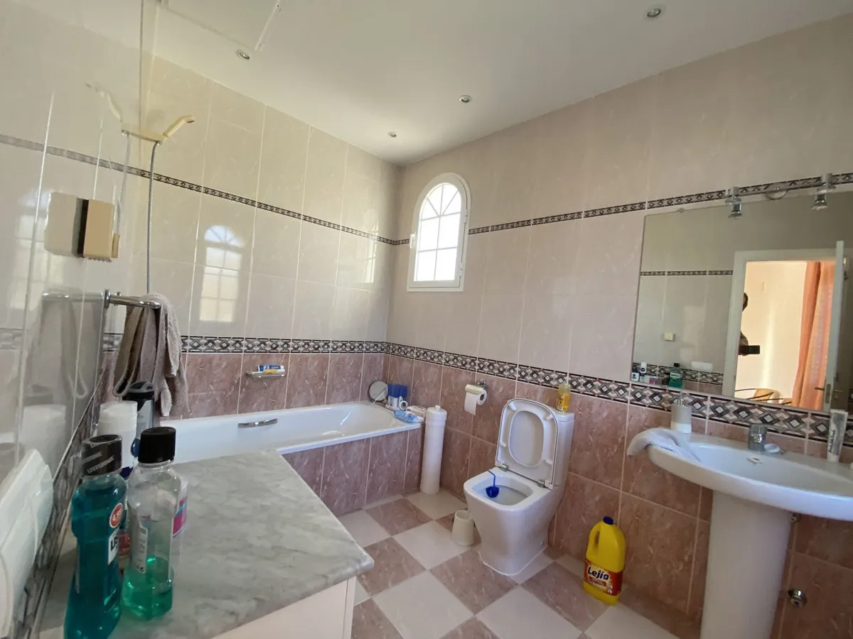 a7bcc5f7-03a3-4a4a-b912-1fed2e36e3b8