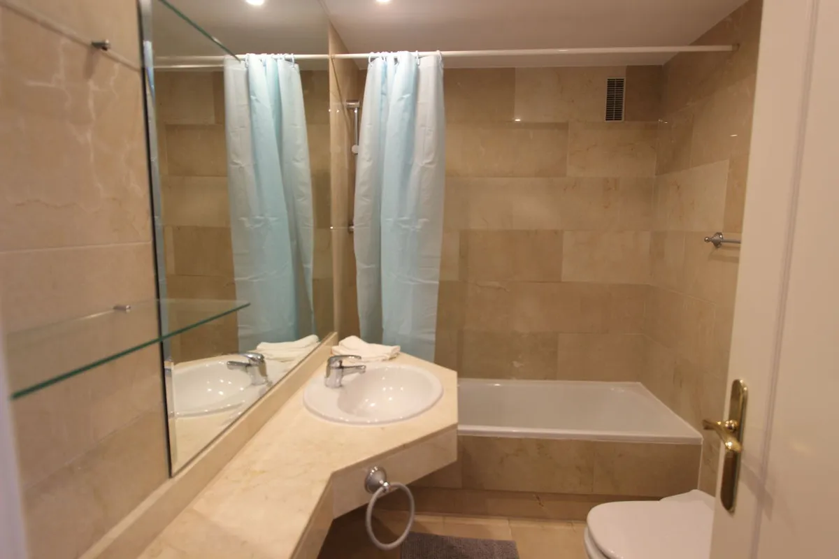 1b5c8b07-7dde-4f5c-9527-c3f0ebe57c65