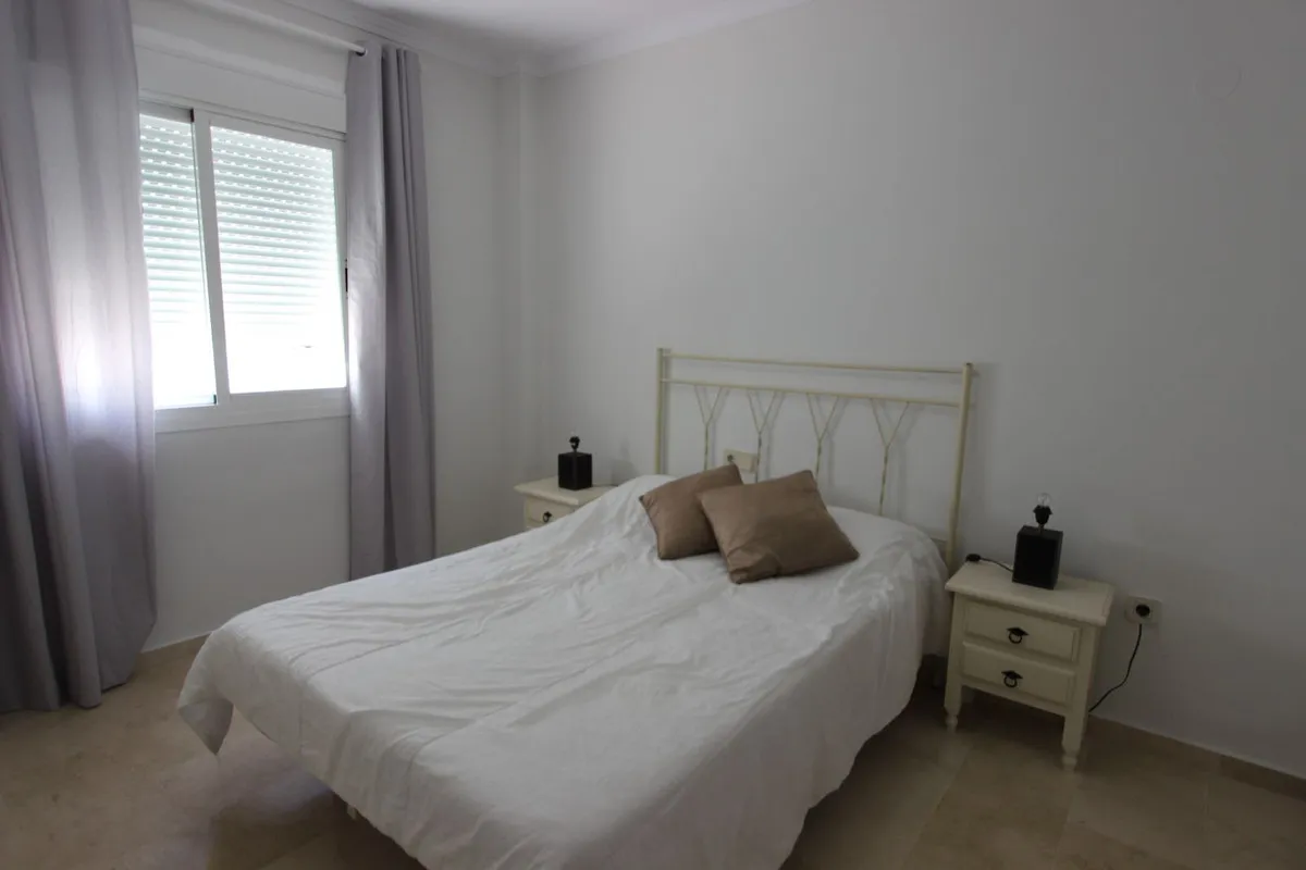 263f16e3-ff2f-4e4b-9799-d4303796cc07