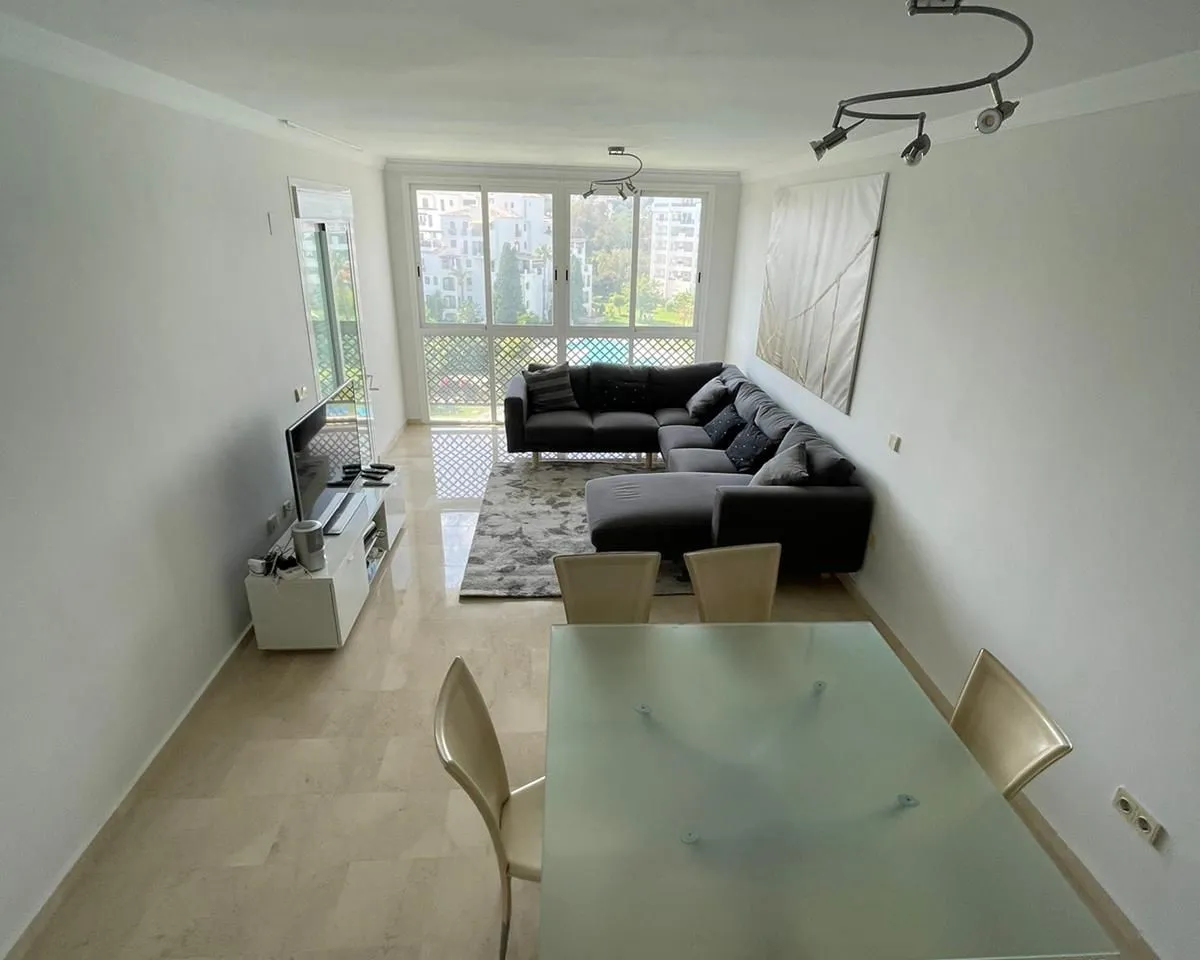 5fd6687d-86a7-4dc9-b4e1-51e85dc12d3d