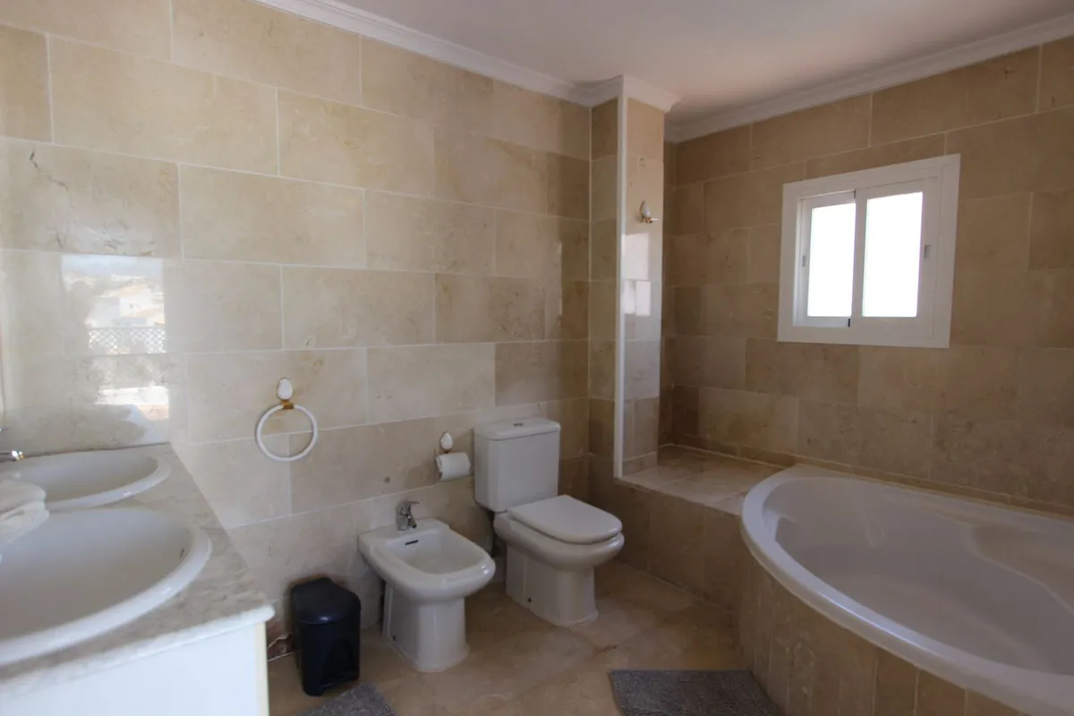 c519641f-9e13-4bf5-81f7-d45e385c7ffb