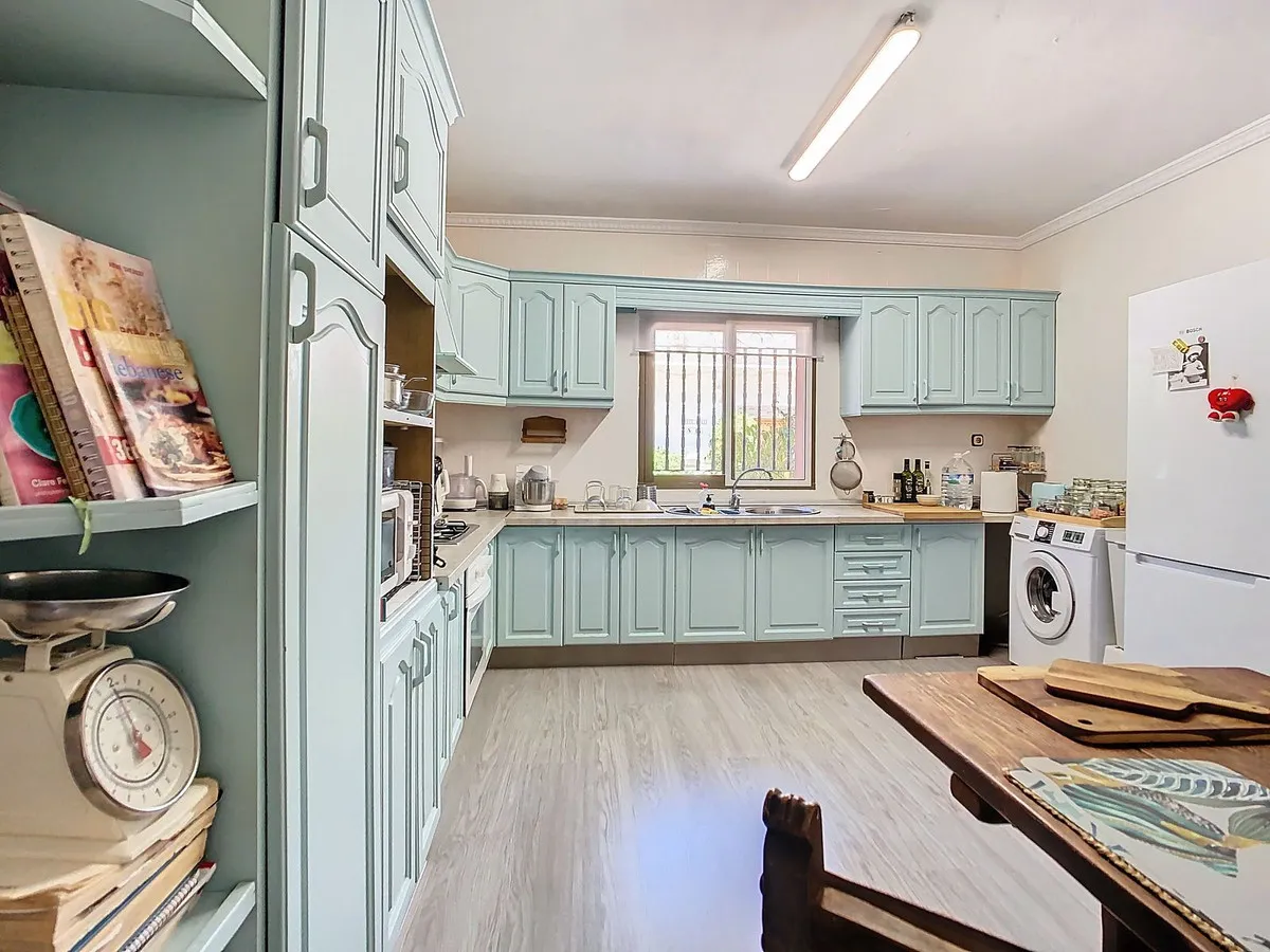 54975975-54b1-4daf-867e-36ef49425298