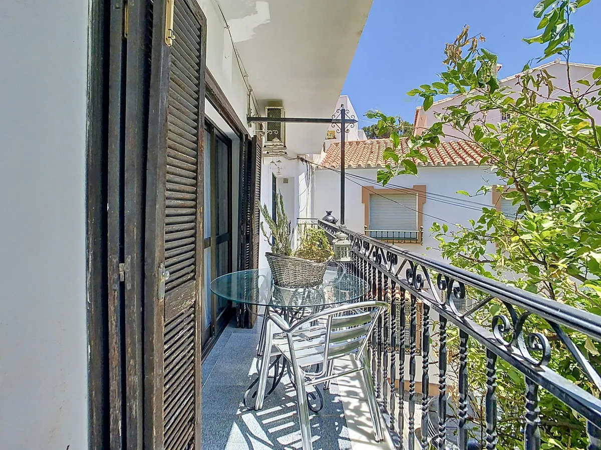 79bac1e0-33d0-4bfd-adc9-20d16a7435db