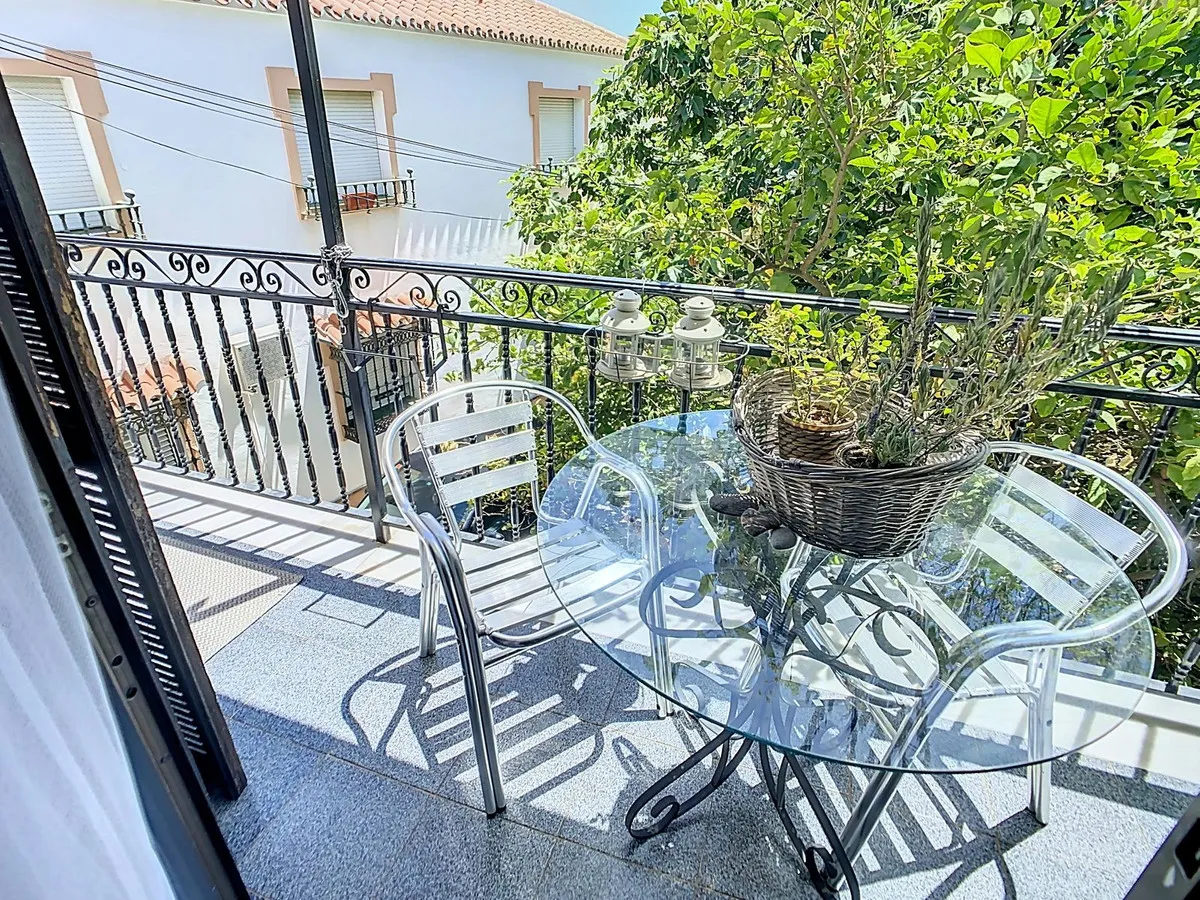 8aab3891-92e3-4fdc-a0d7-a1ae81fac8c0