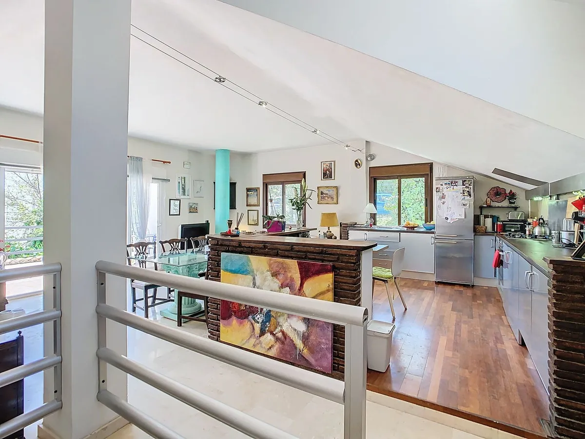 d96c4cf1-e5b9-4603-8842-2d156aa861bc