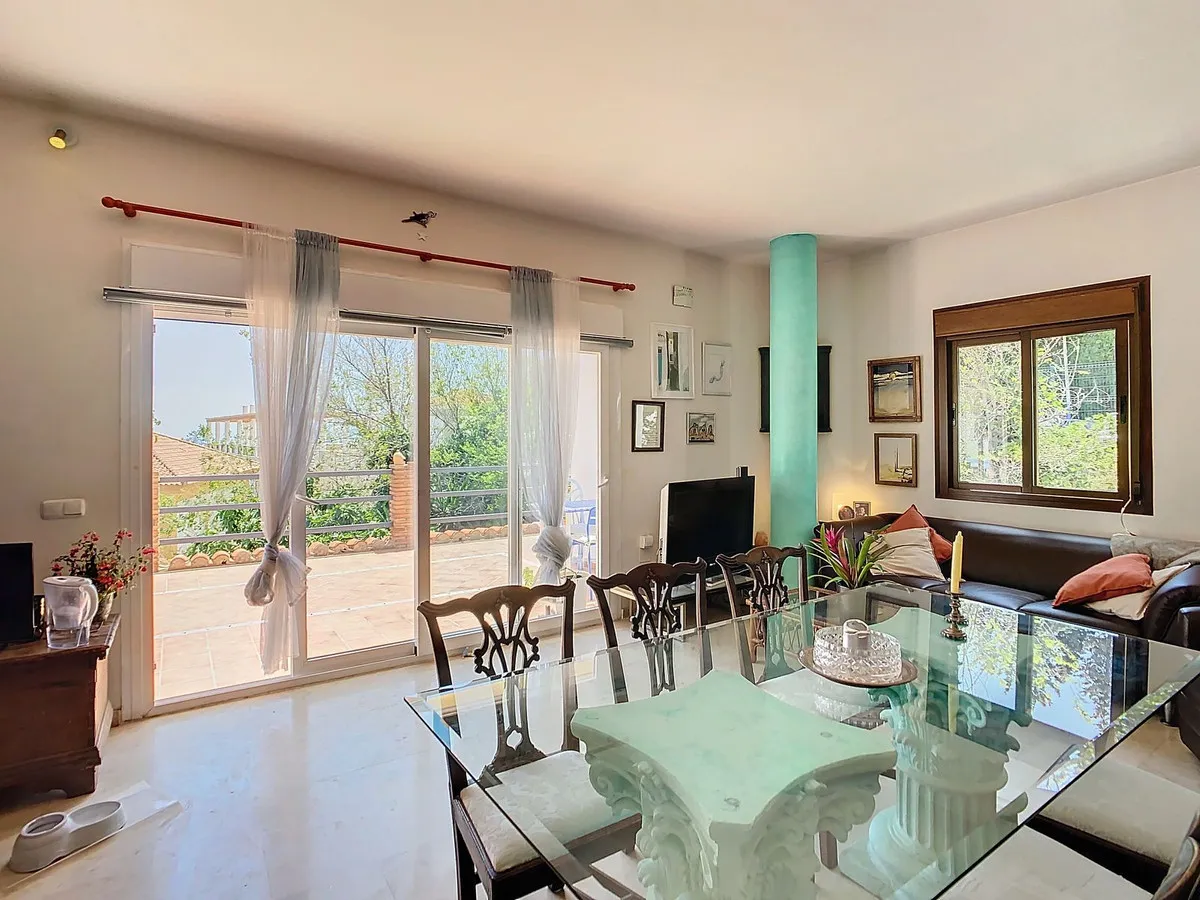 e886383f-ccf9-4331-bc55-d9412ef03ae6