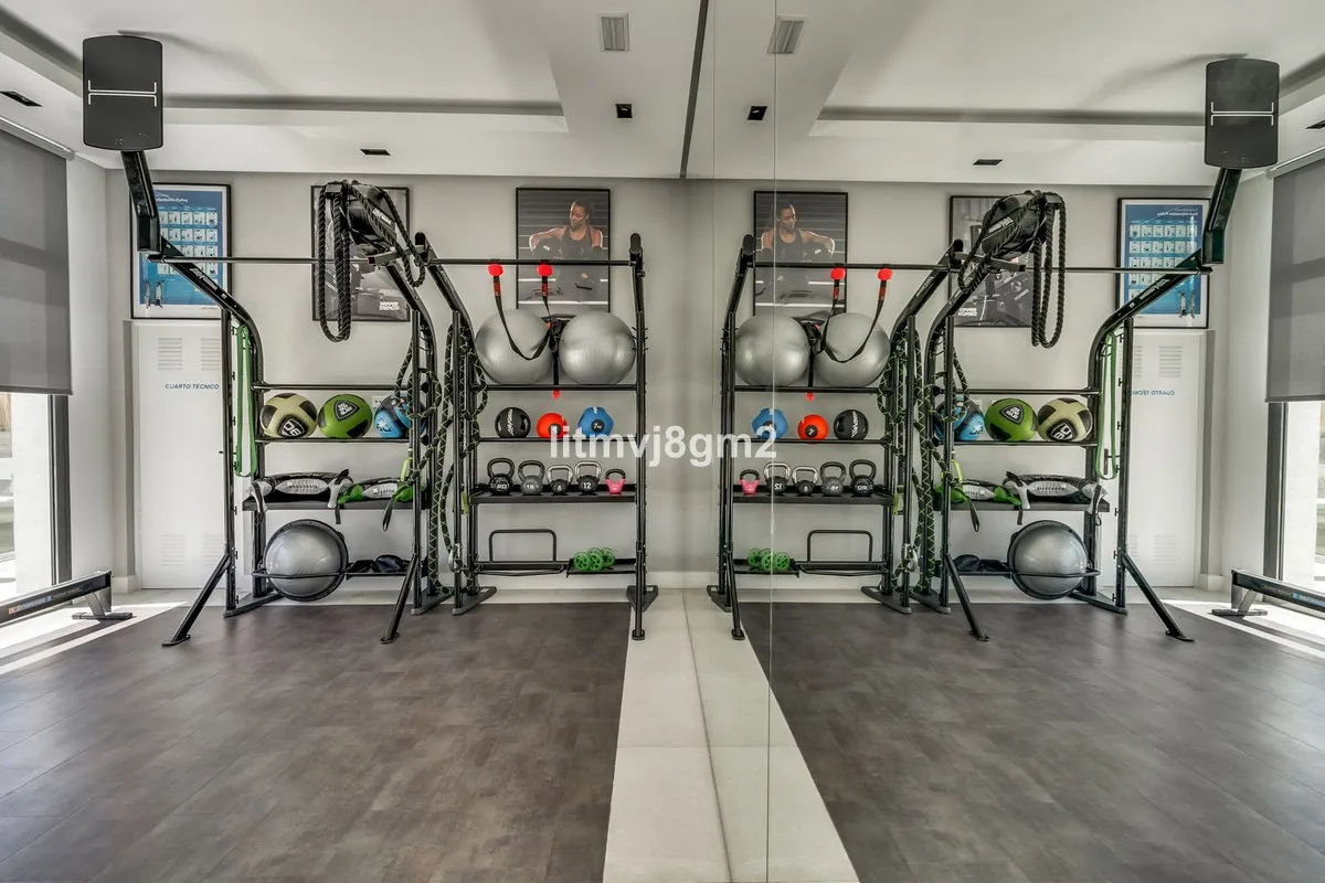 89665406-fa19-4a31-929e-4b51679aadcb