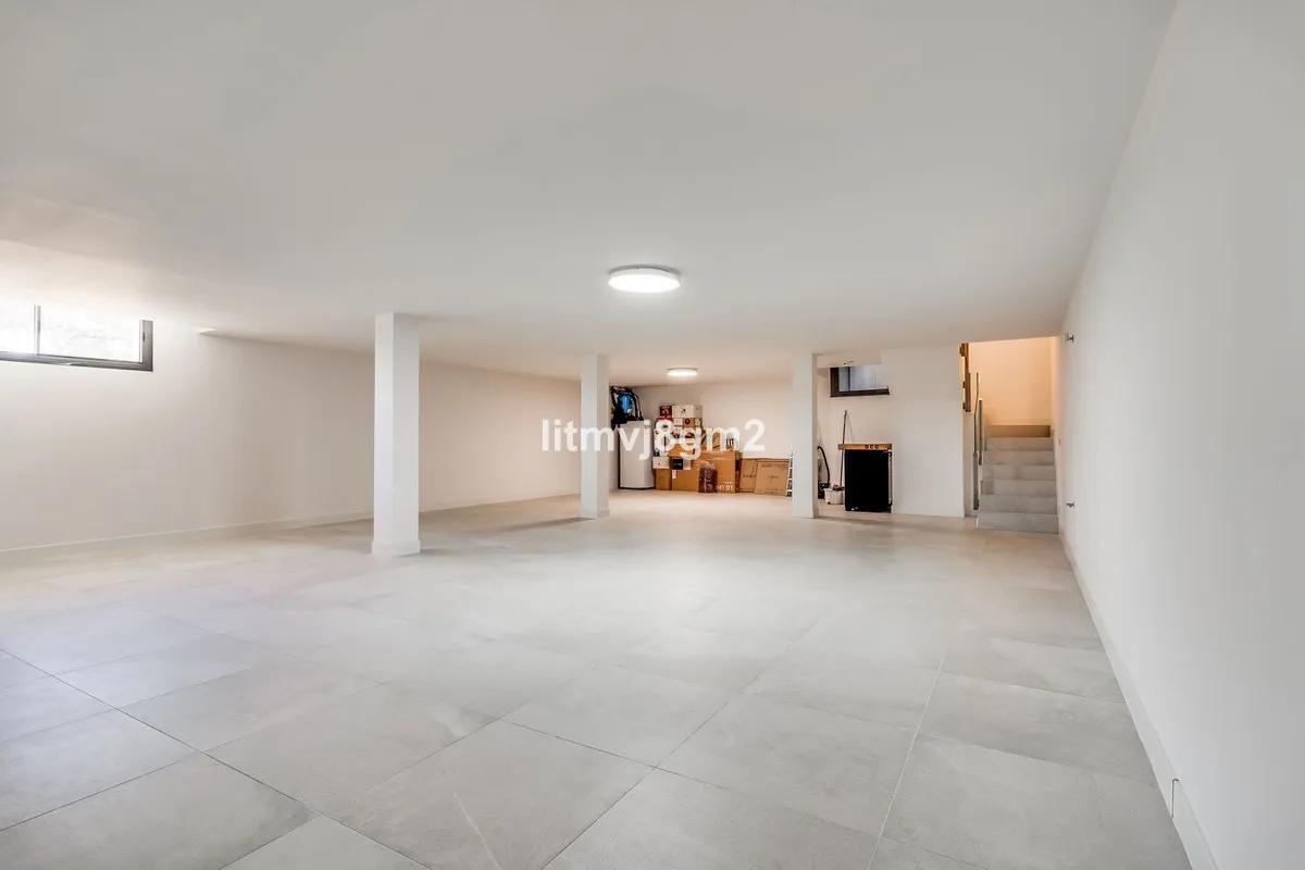 8f91d7dd-e6de-437d-bcb2-918f1b88893a