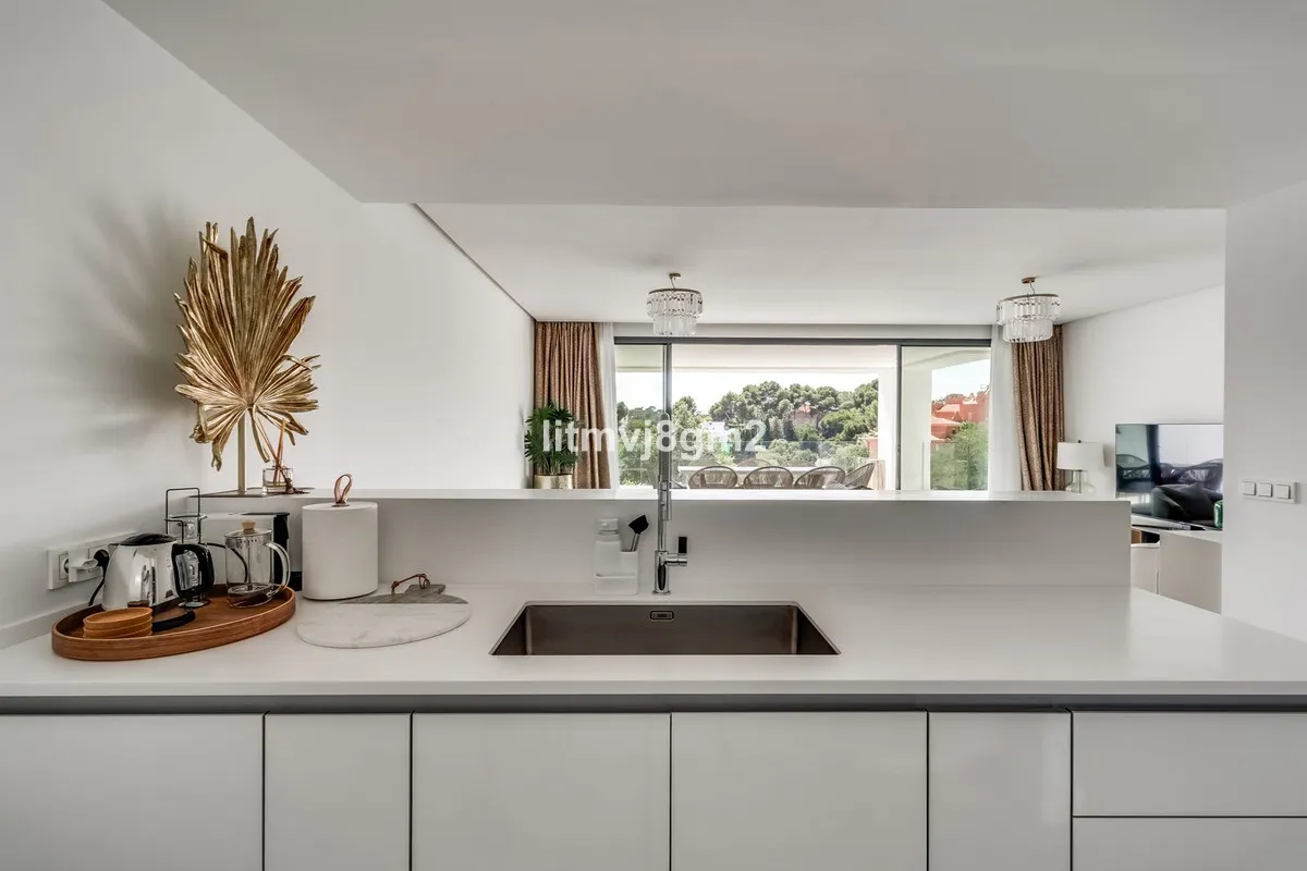 995bd871-2526-480d-a746-debc7068b4e6