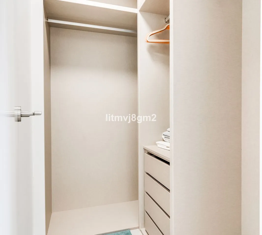 d7820b4b-f4ff-482f-99c6-ee39fc9b5074