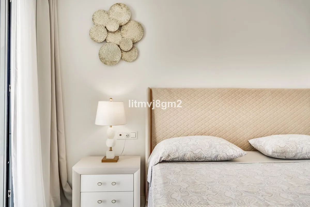 f03122a7-1080-4dbc-8d6c-7ee7e2b23292