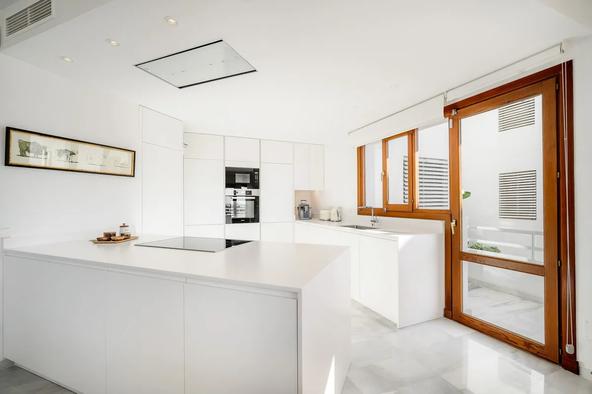 6d2b2957-b7ae-44e0-b3e7-4c1faf3e9e83