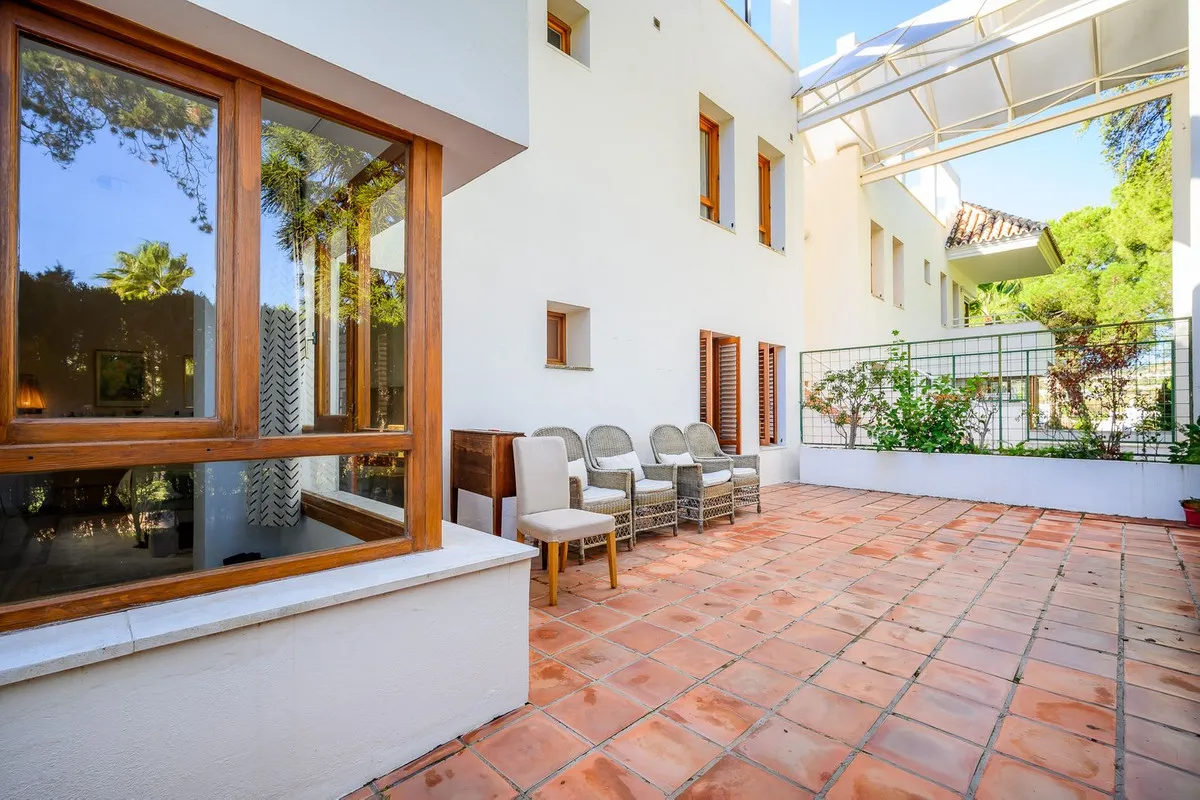 a0b45bad-1a1a-40c9-94b0-5804bfc8f10a