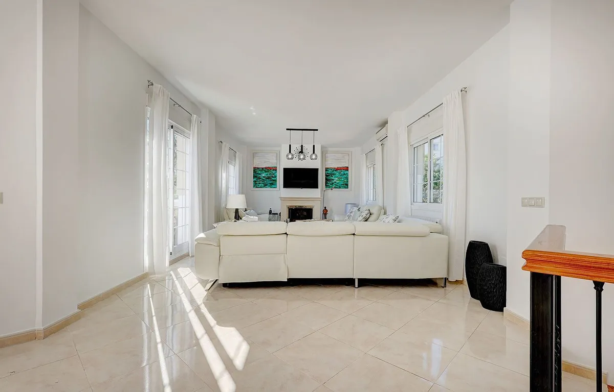 0eb1e04d-3904-4660-b6a5-ef6bcfbf6d85