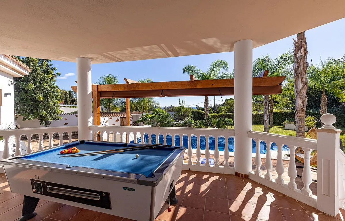 2fa42d66-7b41-4978-9ec3-0aaa9bc6948c