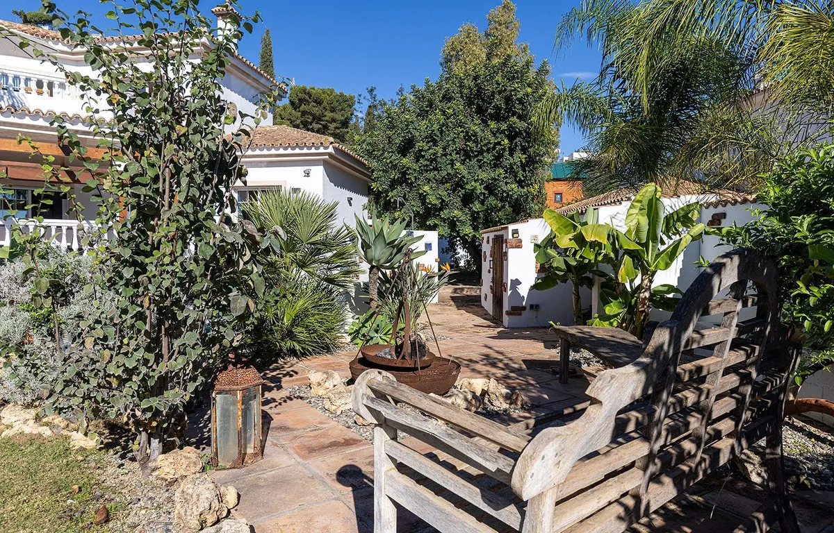 f49060b8-f087-474e-9708-b47fe536aec6