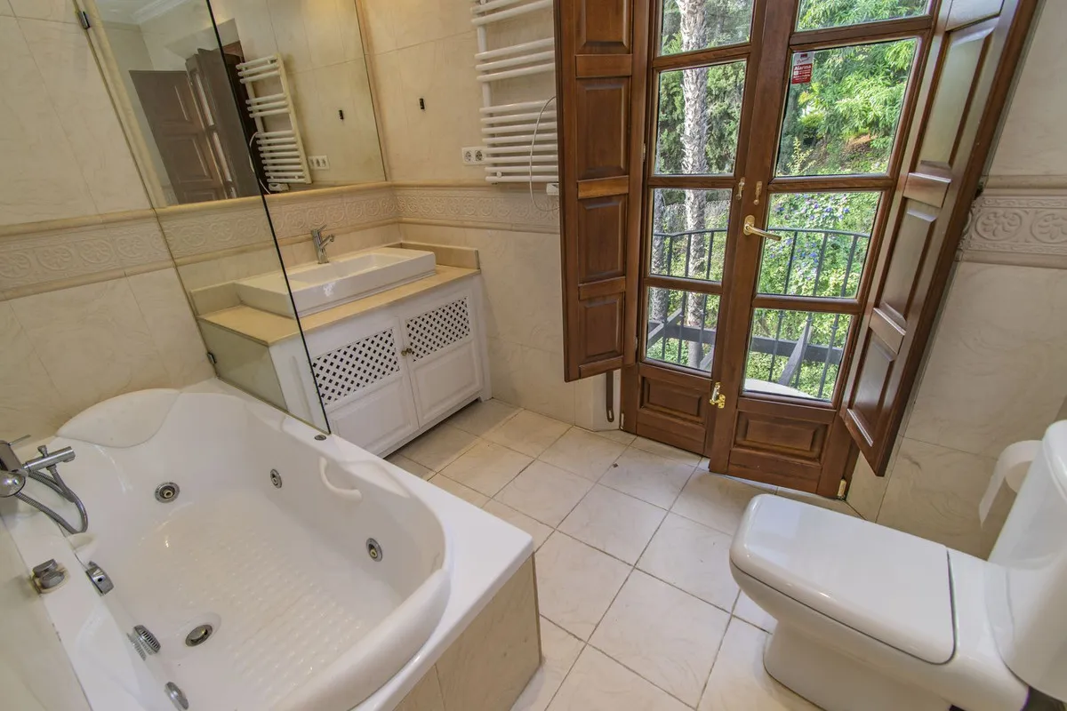 3691e99d-71a8-46bf-8a54-7e826bf5159b