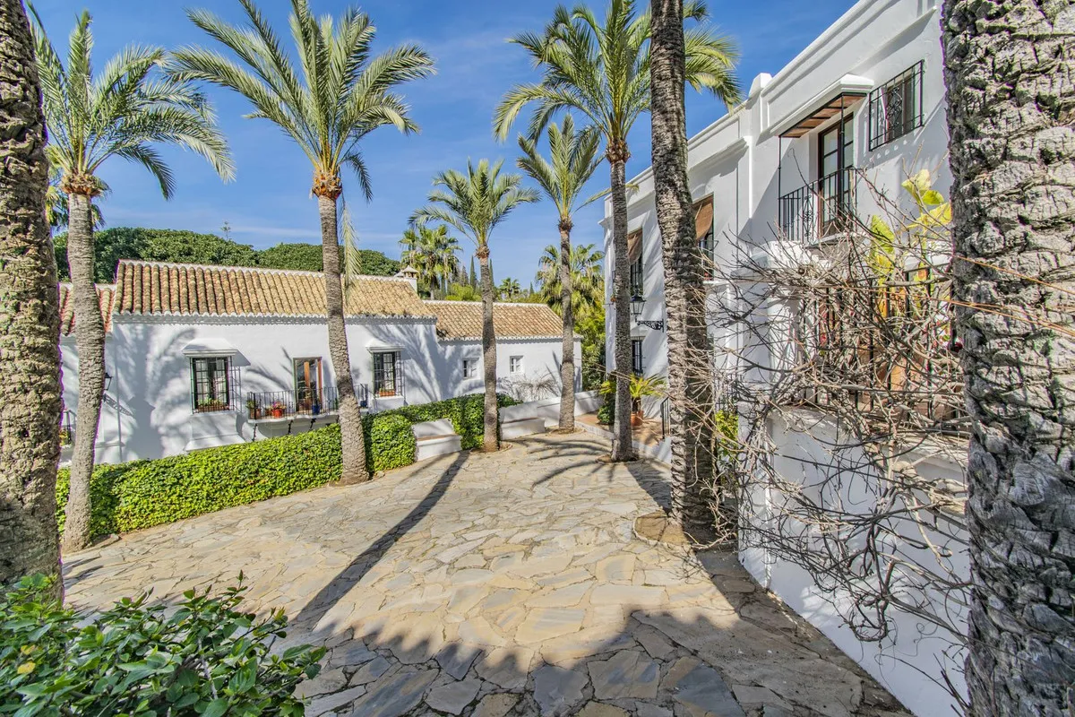 a8eb23d8-7e42-4bb9-9f7d-a1a0187a4869