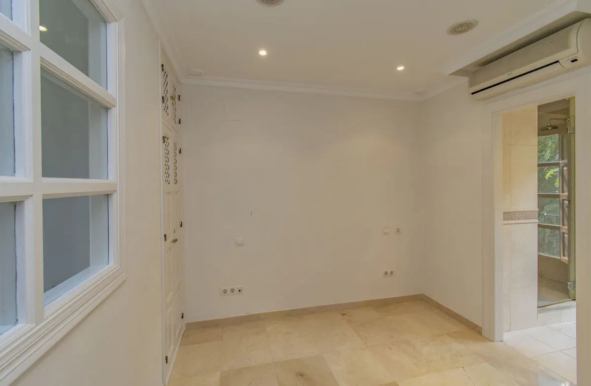 dfc0d6c9-64c4-4c0e-ad2e-fc7e78c876aa