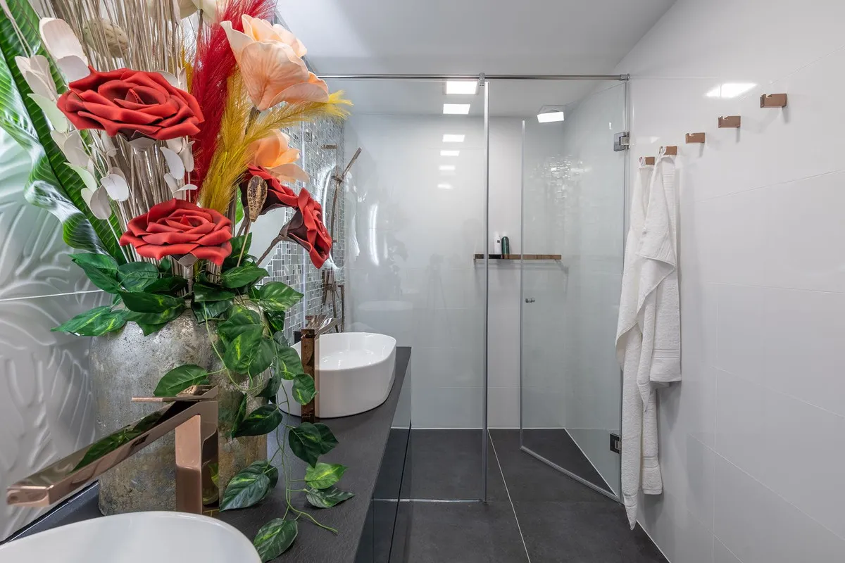 24a7bc20-33fc-4937-9d8b-76c24c551463