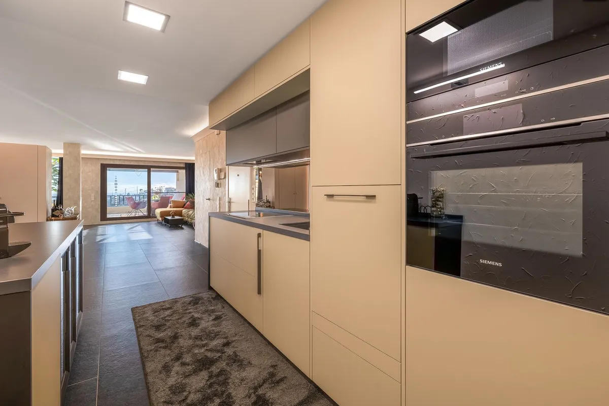 a9e56424-cdd6-4565-aae7-b3ae6ef150a8