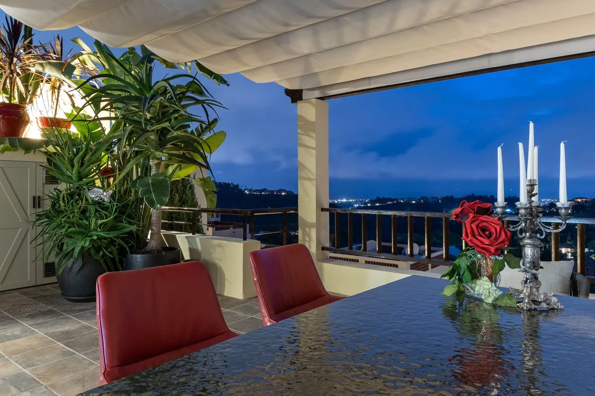 c947c4d4-7865-4a82-8a5a-a8f881a20b3a