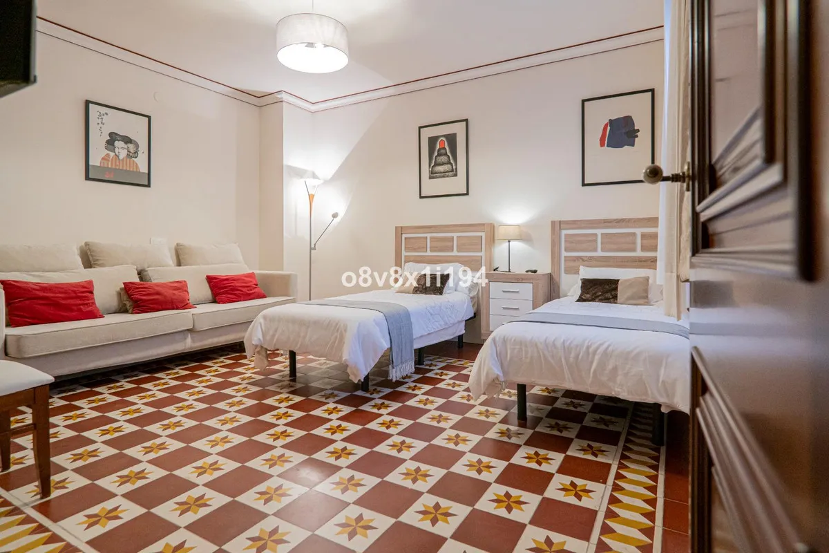 5a40e676-5333-490c-8daf-db41ff3d89fd