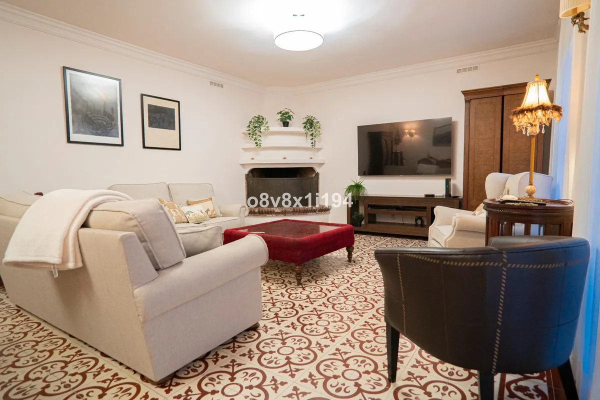 b7850d50-6f0b-4660-8556-232fc8e8e765