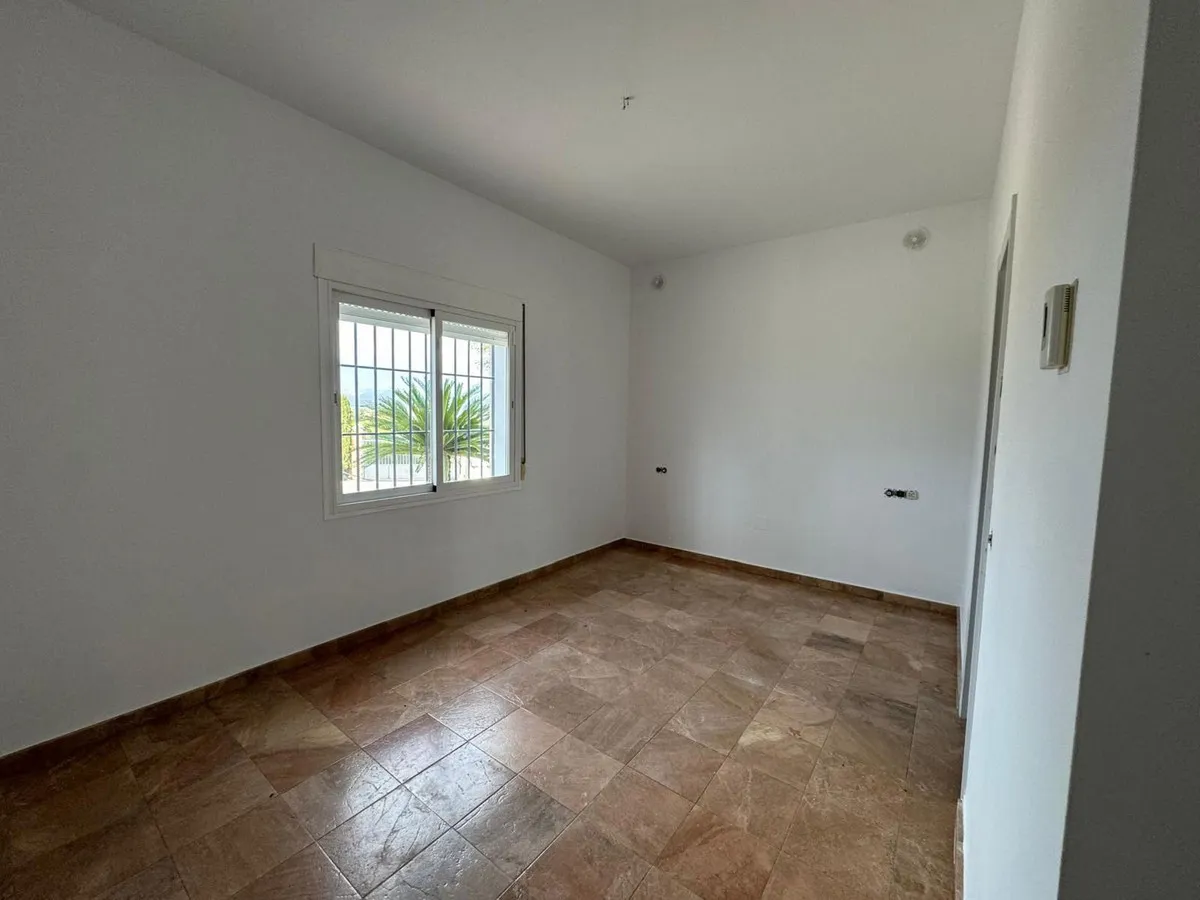 205f8103-a7c7-4514-88f3-090a758d1fd5