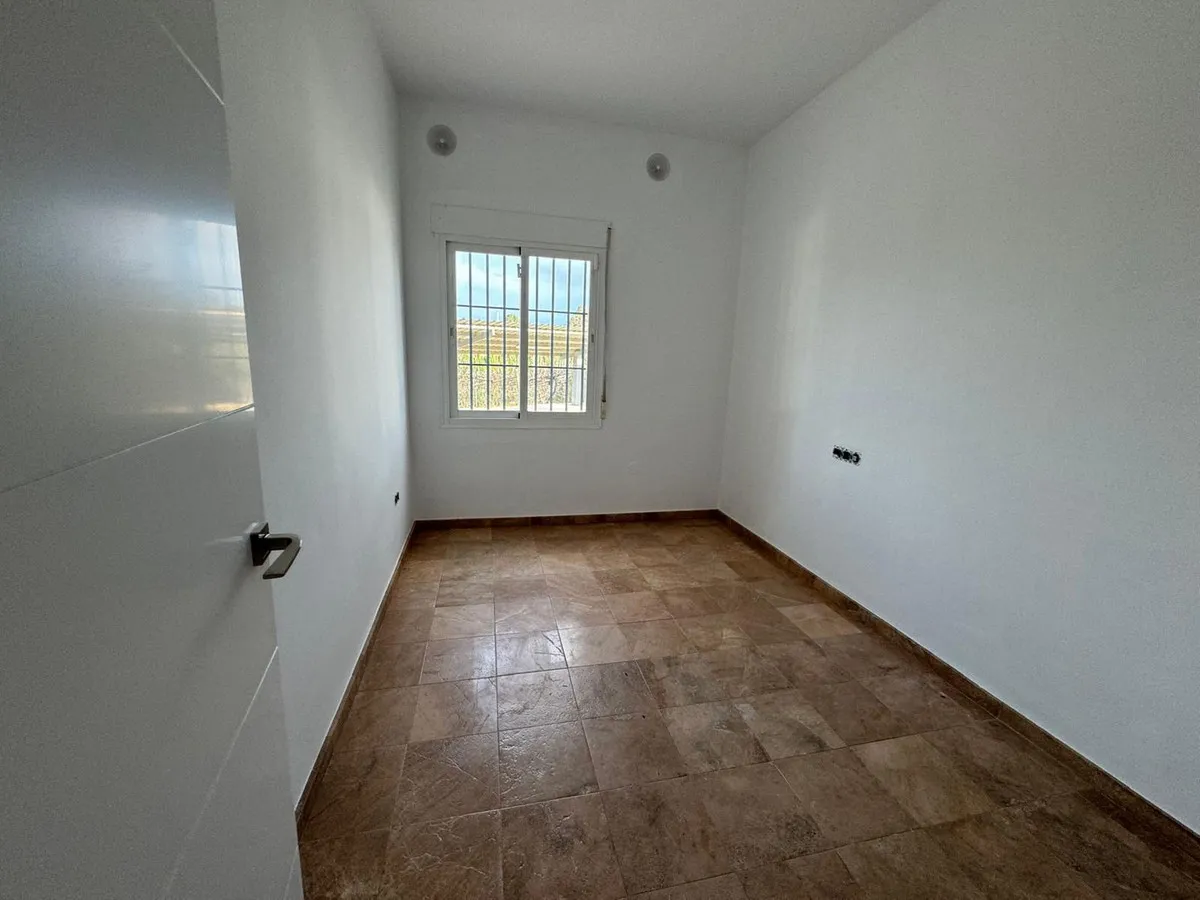 dc7560ac-4e49-4551-b909-285a0b83c9b2