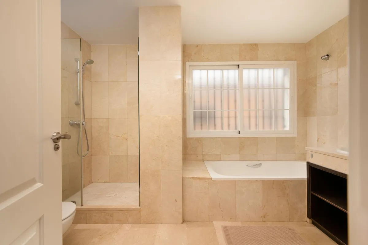 0cd0b1c9-6d52-40ea-aba8-fafcaf5be0a6