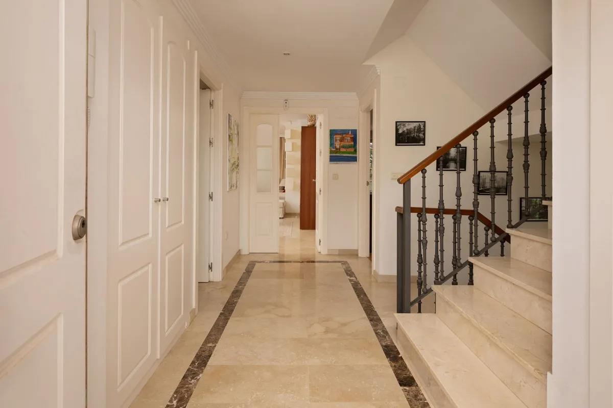 ae5514e2-c9aa-4f0a-b6c6-43aca036fa3a