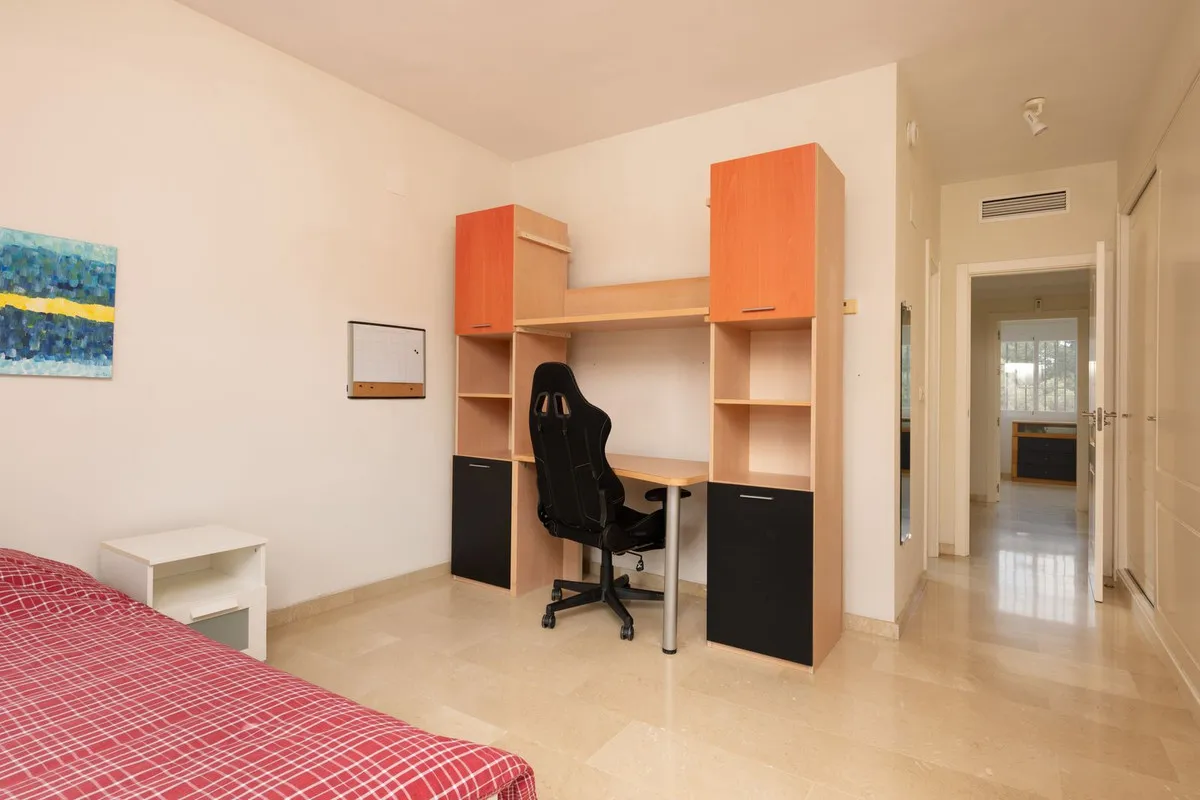 caaa1a26-fedb-4a7c-8a48-f027ac4f616f