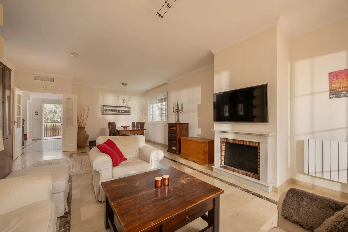 dbef5536-cda8-4f8f-adc6-ceacbe27f1de