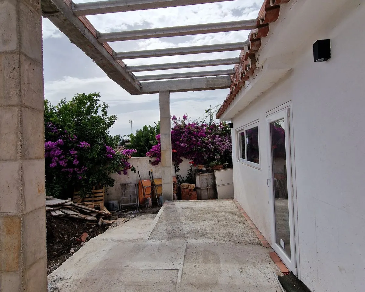 1f62f118-af0c-45fa-9955-a53320ad334f