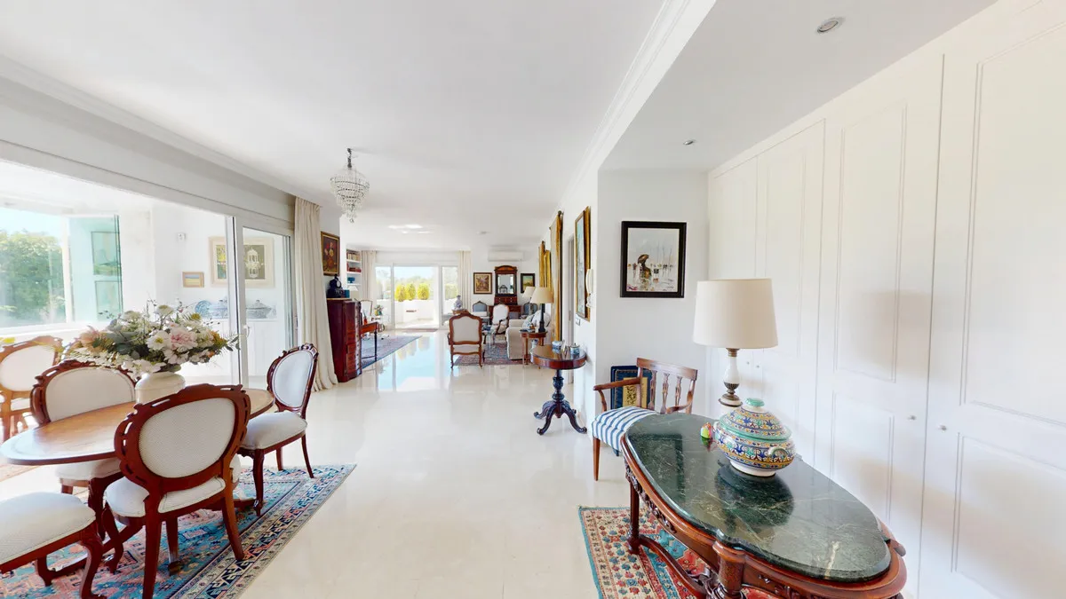 2fb2f9f8-f908-441c-a079-756b3ede8424