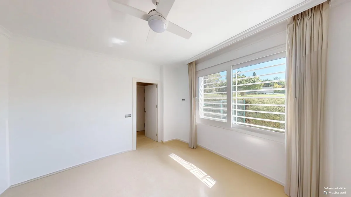 5ae83a04-1e80-4fcc-9151-cd717dc1d20e