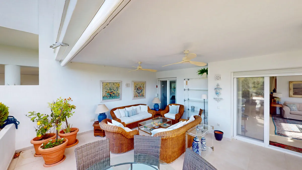 e3f5baa1-f8b2-4d22-910c-bcff0c735b27