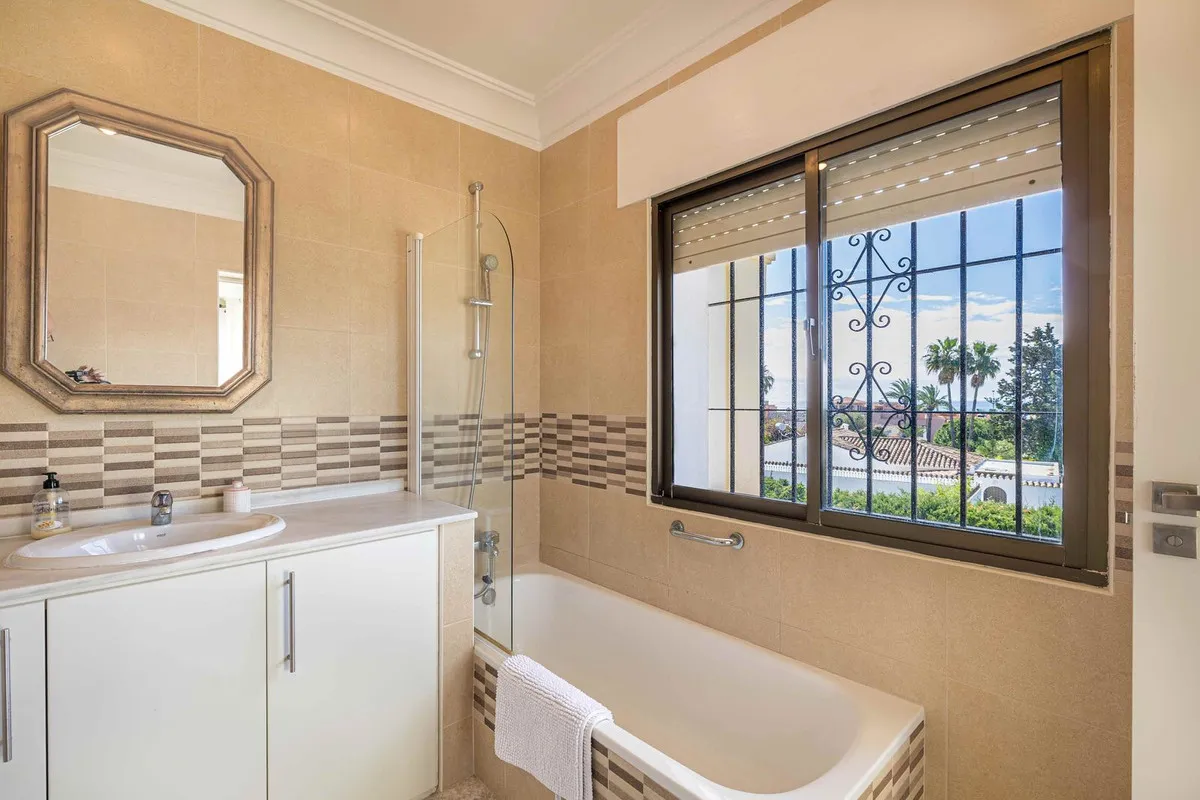 1a5a3c76-a6a9-4080-8c69-e88fc3251e2d