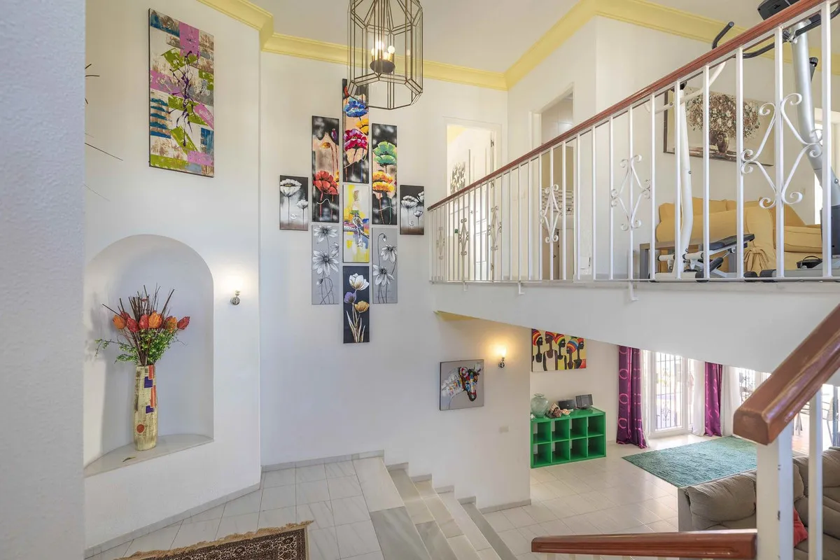 9c7dee76-bbcd-4a36-8a27-7e5703786ec0