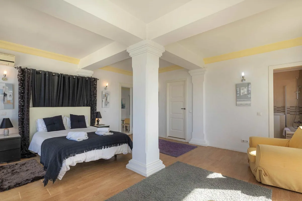 a9bfdd8d-ffb3-48c2-b2de-58a99c1cf7dc