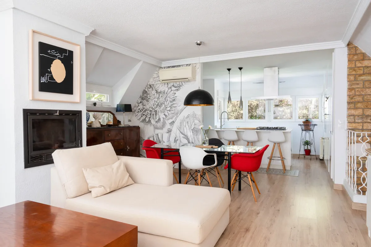 39fcd9a8-2237-43b4-bb28-24694fc22ae0