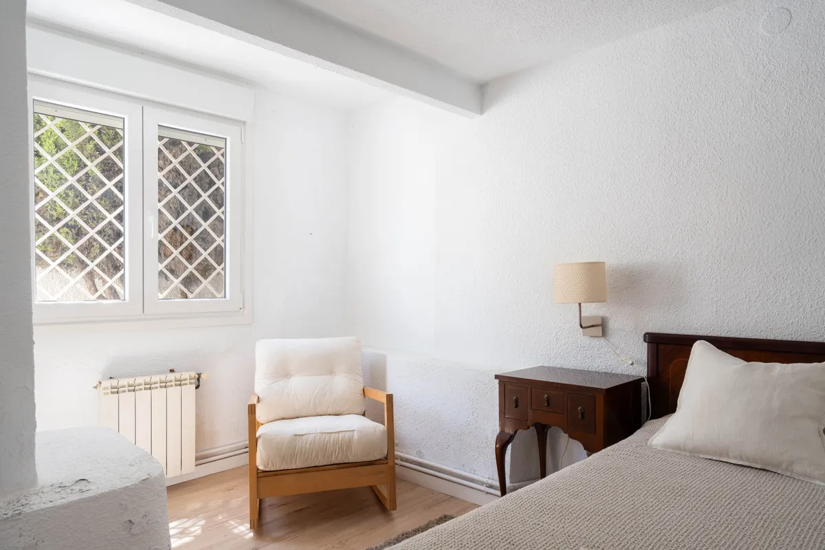 ef830ee8-36a0-4165-b45a-b888c13ef0aa