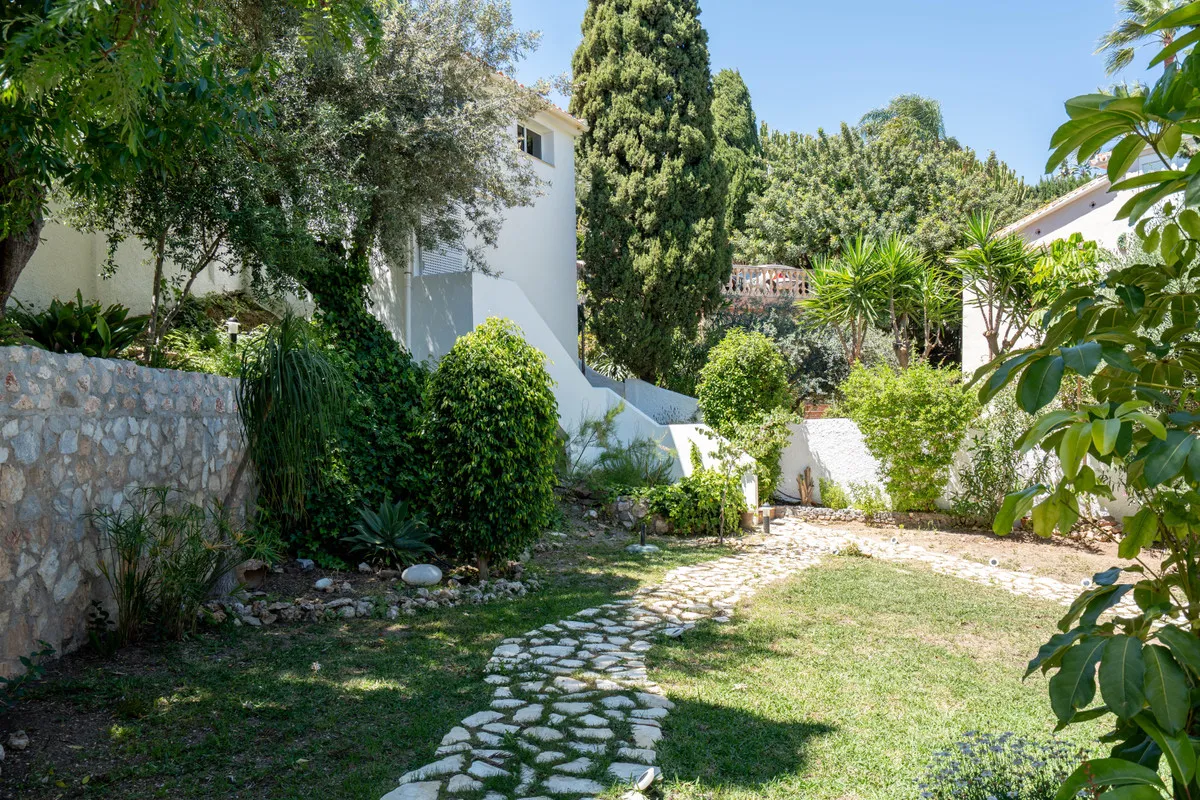 f26406cb-2dcd-4a30-982c-ae9d68d27478