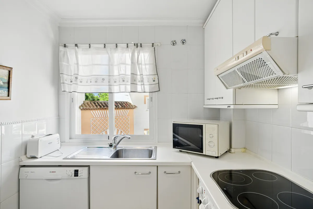 6e2b9a50-6f0f-47fb-8cb0-d0b70349945c