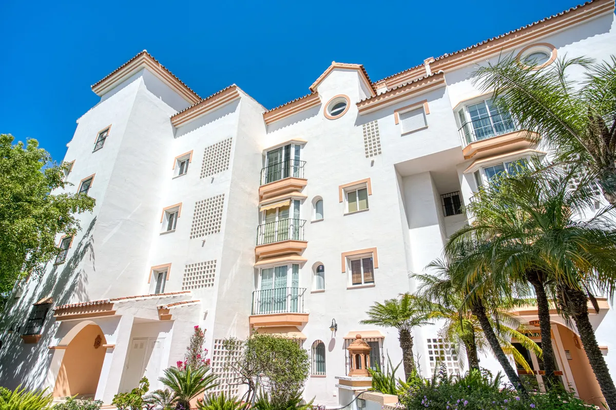 af6b585f-2051-4ce3-96d7-4538d1d24986