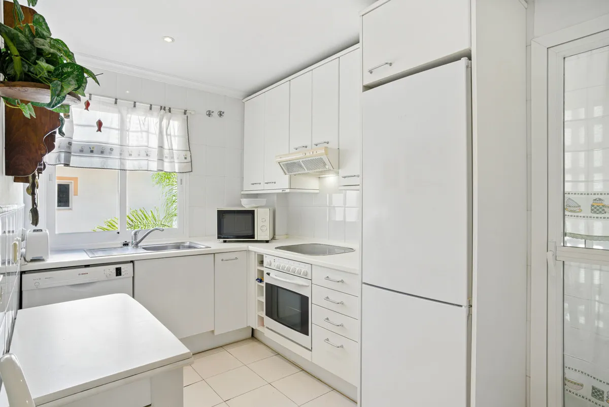 e98473eb-4799-44b1-ac1e-9ec9f289d434