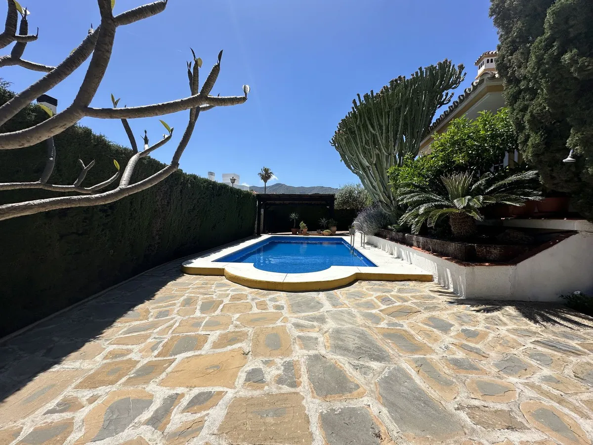 85351574-611c-4d71-b0fe-418301174882