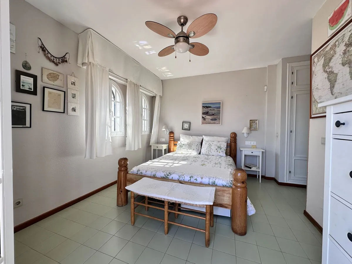 a8a4852e-42f3-45fd-9754-a26ecea2b075