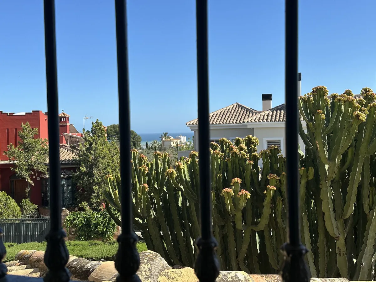 dbc19e6c-be53-4676-80da-fb92bd768b64